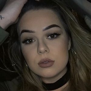 Meet your Posher, Isabel